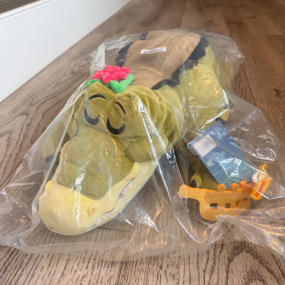 Disney The Princess & The Frog Louis Alligator Cuddleez 24" Jumbo Plush NWT